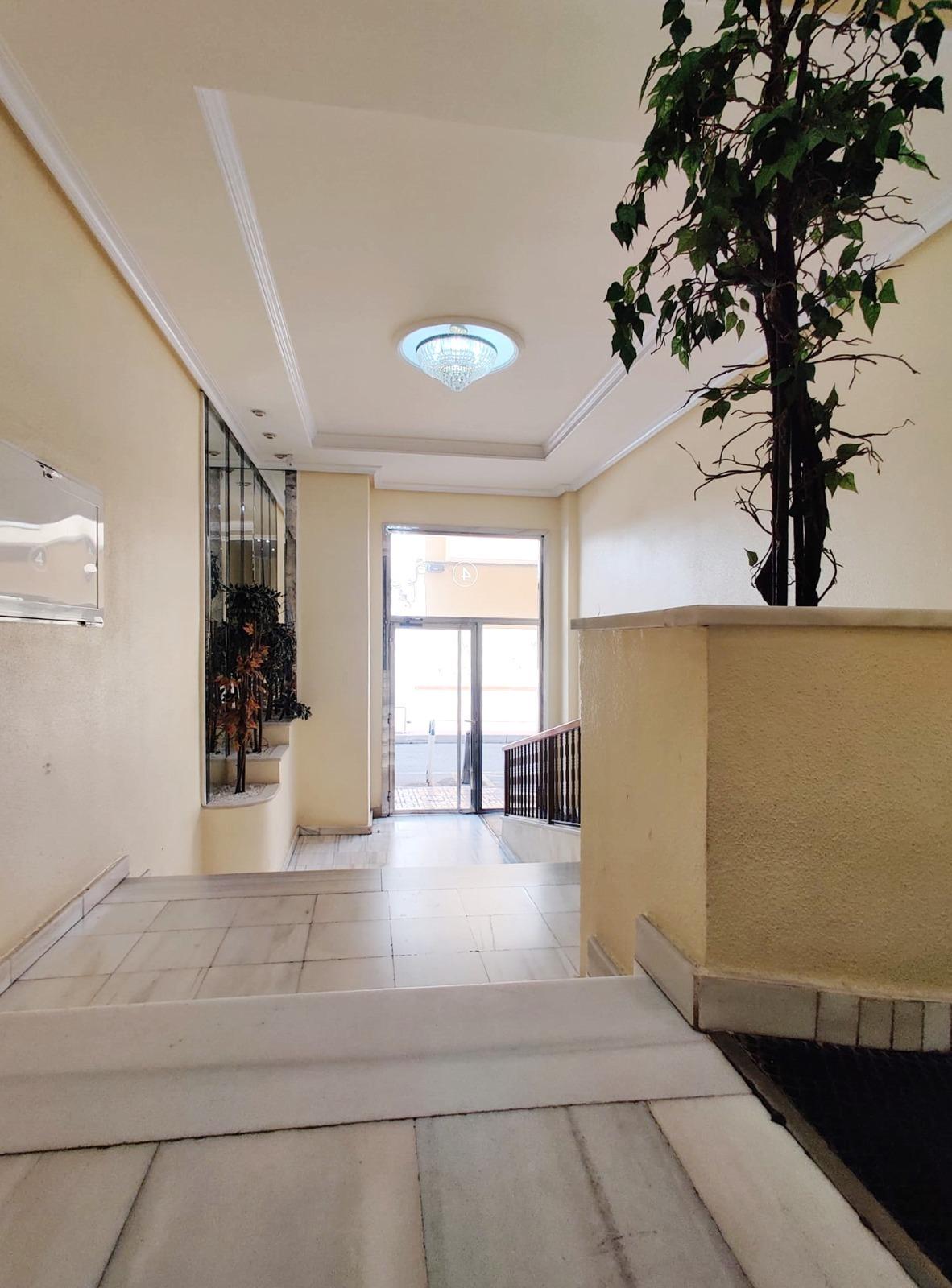 For sale - 3 Bedroom 2 Bathroom Penthouse in Torrevieja - Curva Del Palangre  - Alicante