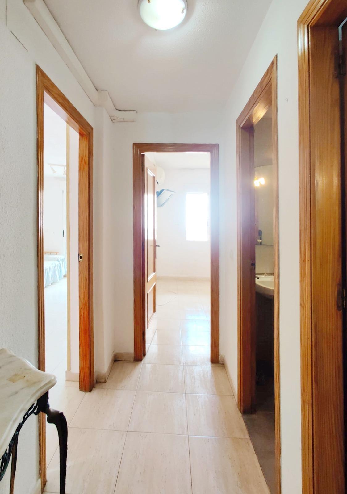 For sale - 3 Bedroom 2 Bathroom Penthouse in Torrevieja - Curva Del Palangre  - Alicante