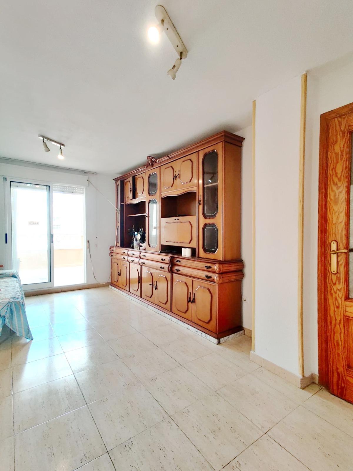 For sale - 3 Bedroom 2 Bathroom Penthouse in Torrevieja - Curva Del Palangre  - Alicante
