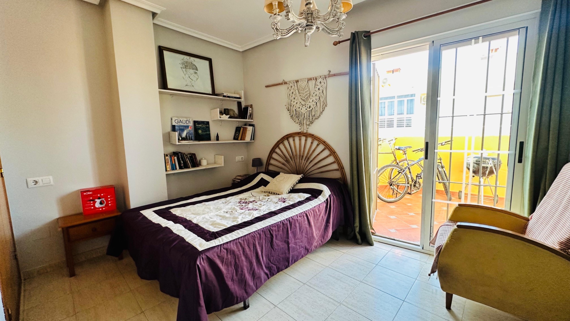 For sale - 2 Bedroom 1 Bathroom Apartment in Torrevieja - Costa Blanca  - Alicante