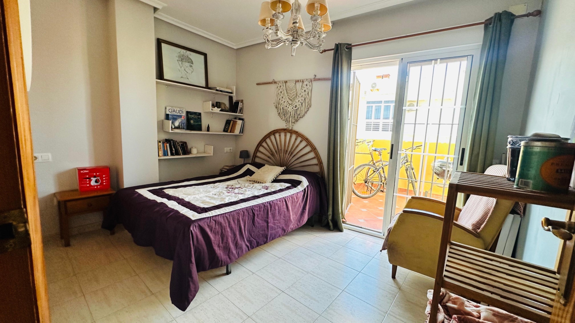 For sale - 2 Bedroom 1 Bathroom Apartment in Torrevieja - Costa Blanca  - Alicante