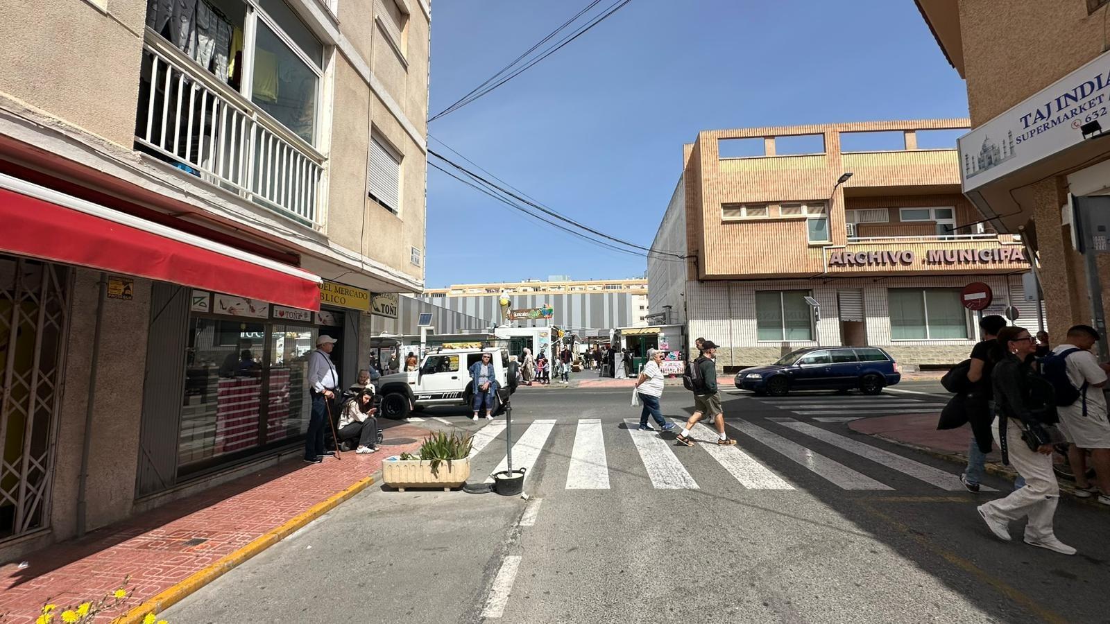 For sale - 3 Bedroom 1 Bathroom Apartment in Torrevieja - Estacion De Autobuses  - Alicante
