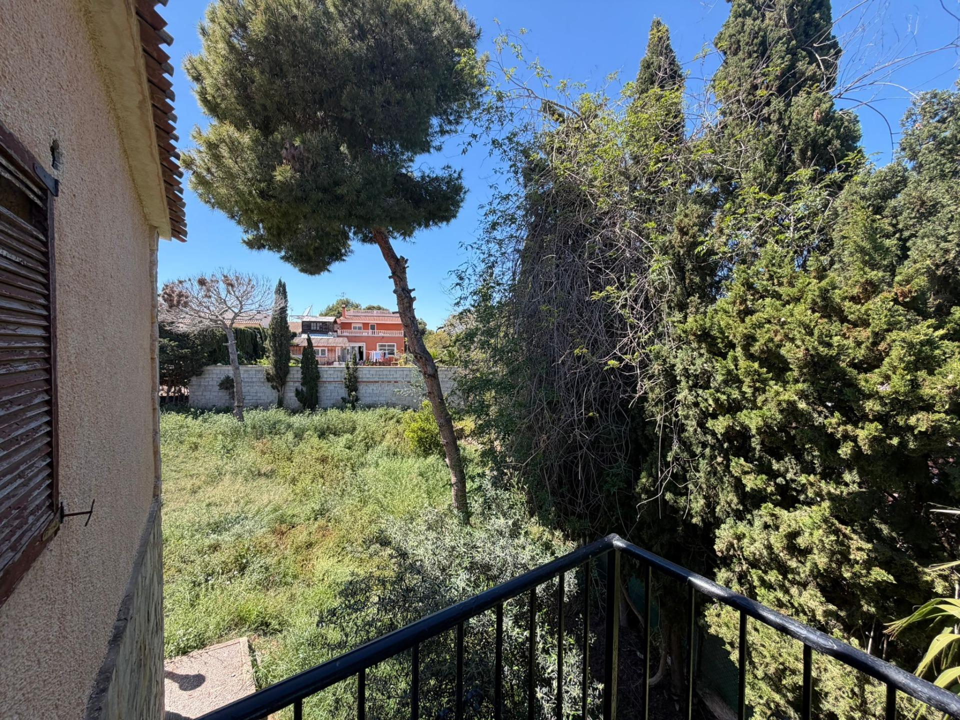 For sale - 4 Bedroom 2 Bathroom Villa in Torrevieja - Los Balcones - Los Altos Del Edén  - Alicante