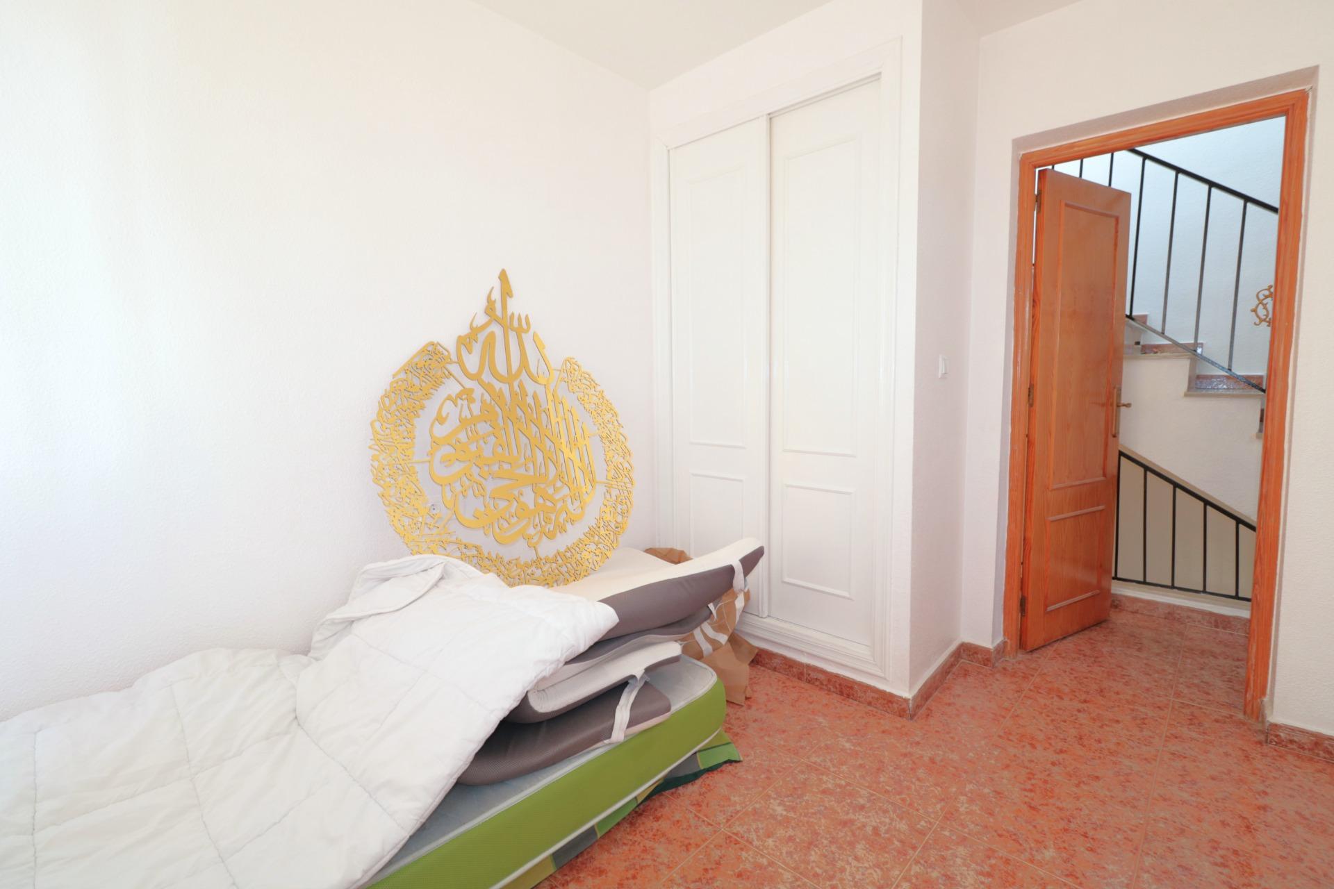 For sale - 3 Bedroom 2 Bathroom Quad House in Torrevieja - Carrefour  - Alicante