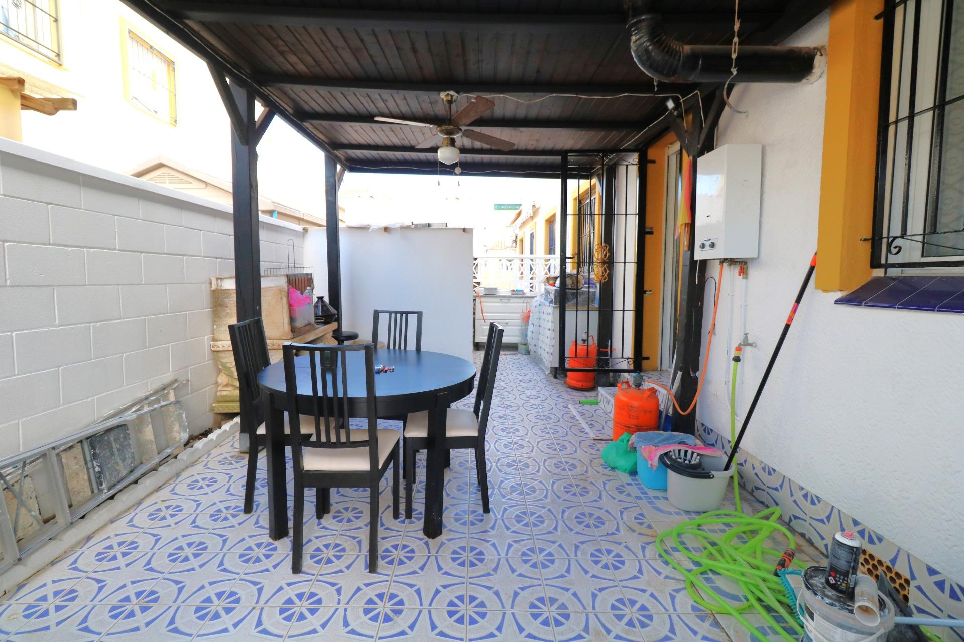 For sale - 3 Bedroom 2 Bathroom Quad House in Torrevieja - Carrefour  - Alicante