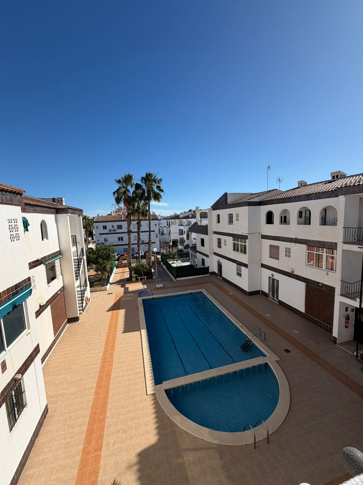 For sale - 2 Bedroom 1 Bathroom Apartment in Punta Prima  - Punta Prima  - Alicante