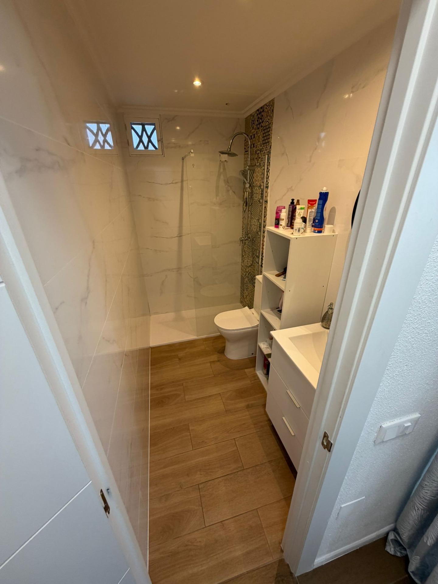 For sale - 2 Bedroom 1 Bathroom Apartment in Punta Prima  - Punta Prima  - Alicante