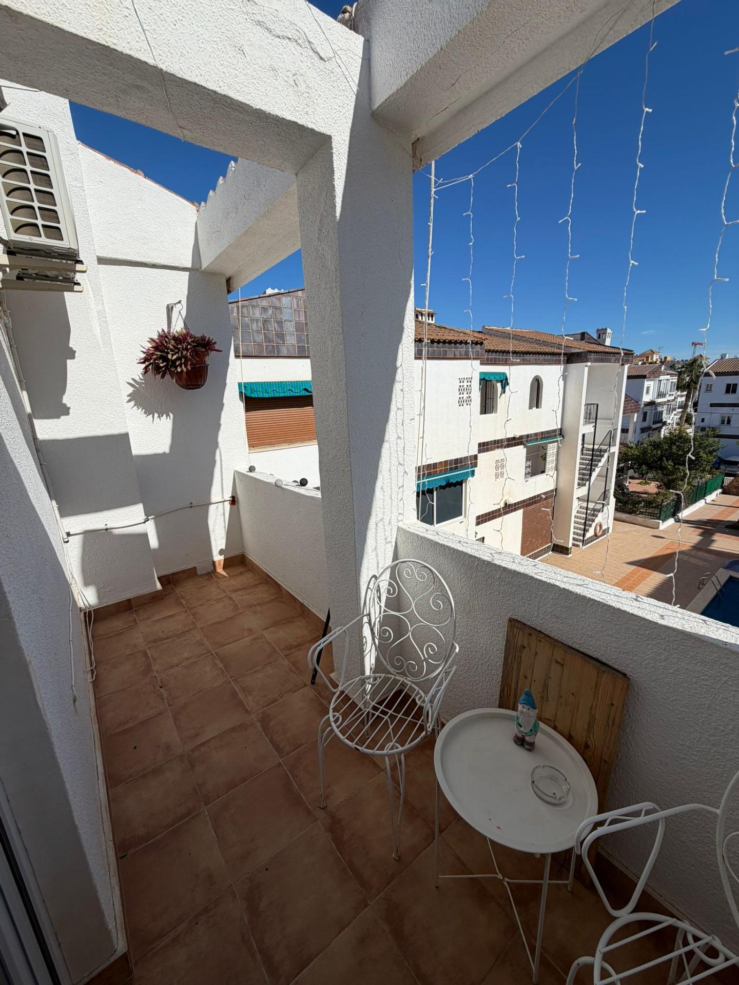 For sale - 2 Bedroom 1 Bathroom Apartment in Punta Prima  - Punta Prima  - Alicante