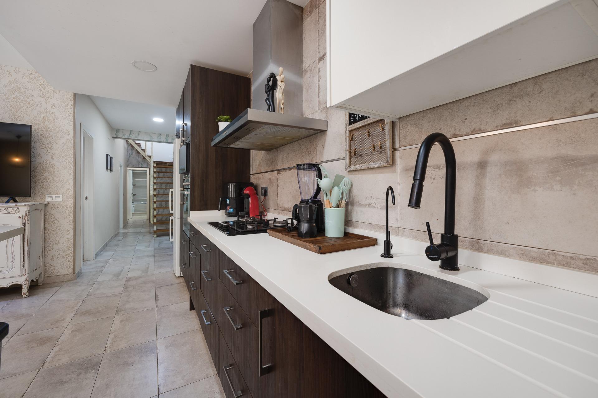 For sale - 3 Bedroom 1 Bathroom Town House in Torrevieja - Centro  - Alicante