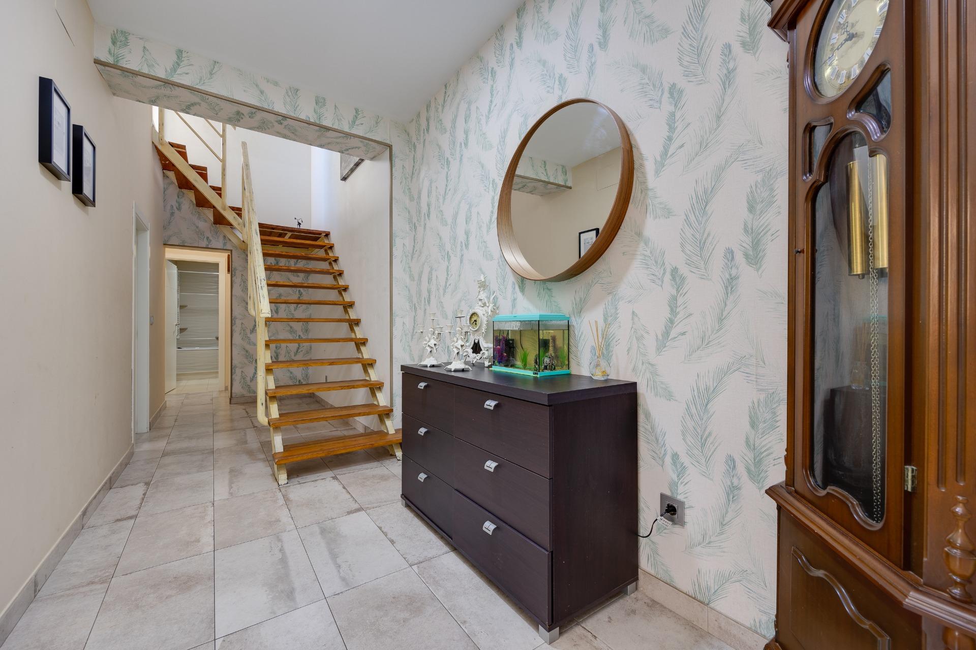 For sale - 3 Bedroom 1 Bathroom Town House in Torrevieja - Centro  - Alicante