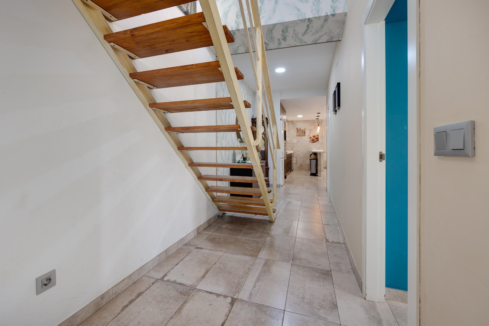 For sale - 3 Bedroom 1 Bathroom Town House in Torrevieja - Centro  - Alicante