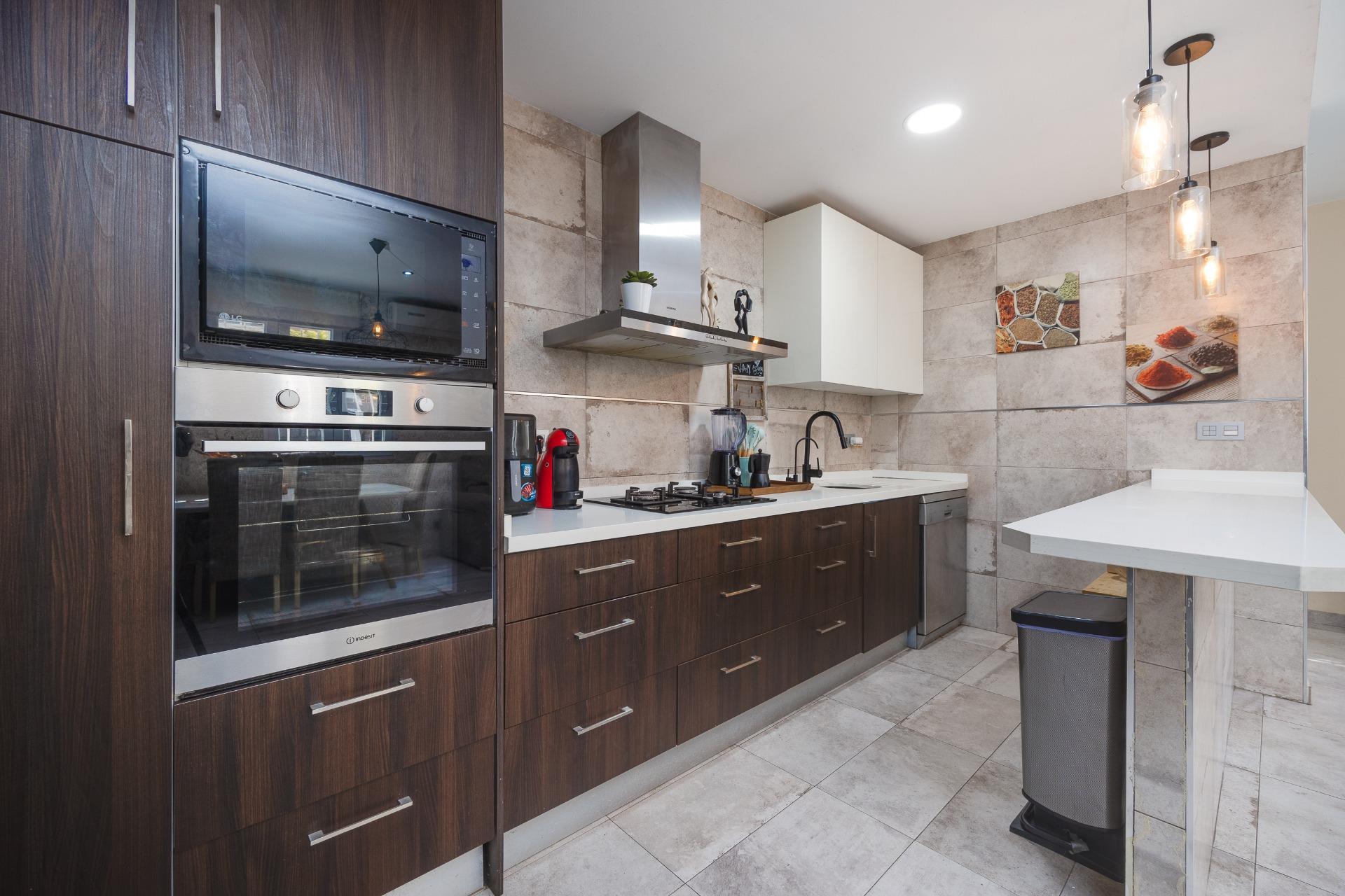 For sale - 3 Bedroom 1 Bathroom Town House in Torrevieja - Centro  - Alicante