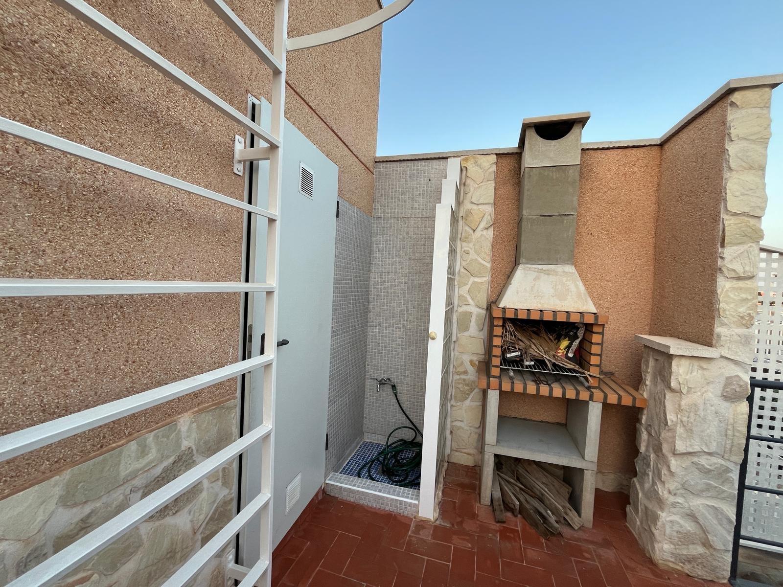 For sale - 3 Bedroom 2 Bathroom Town House in Torrevieja - Carrefour  - Alicante