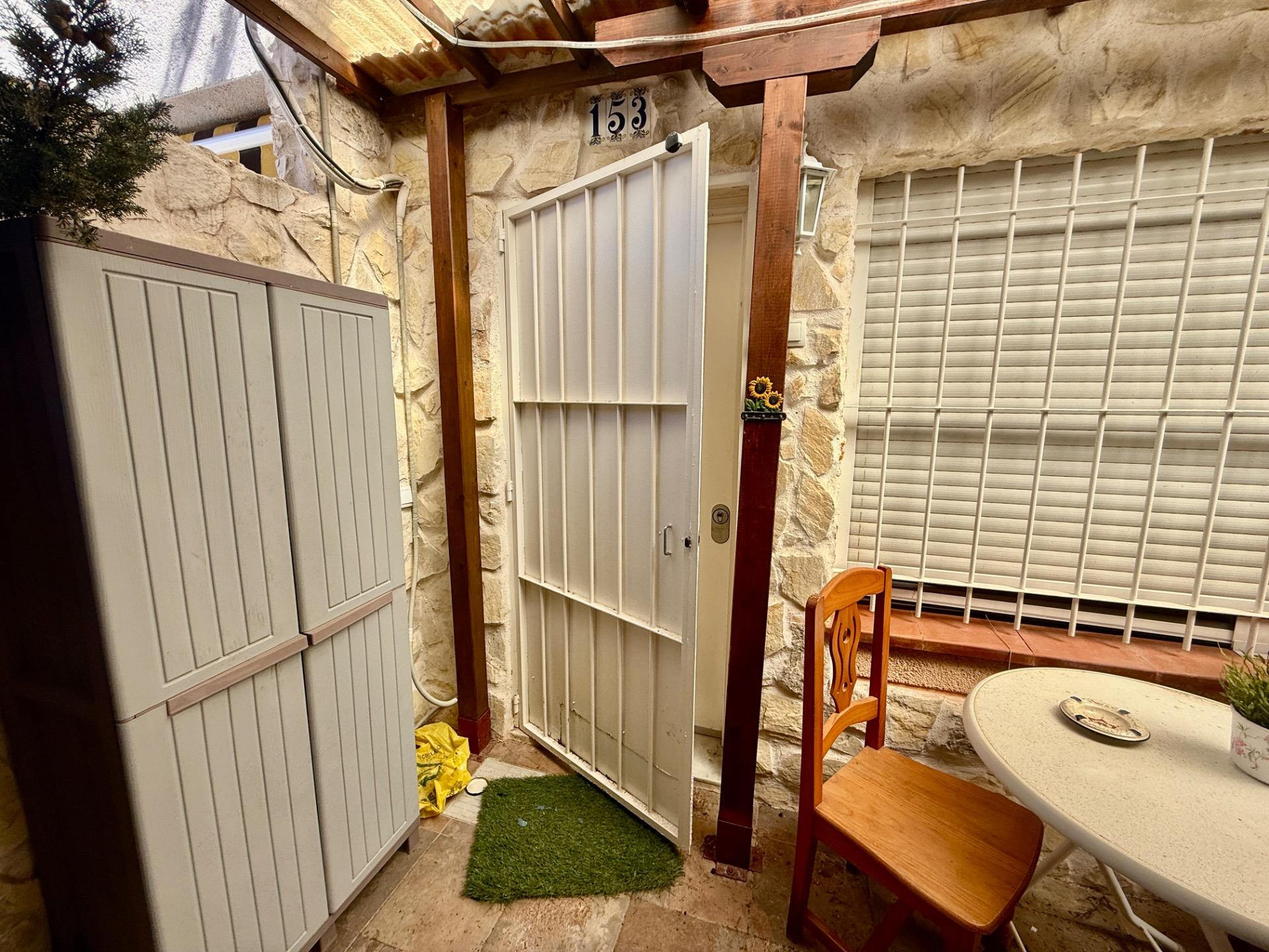 For sale - 3 Bedroom 2 Bathroom Town House in Torrevieja - Carrefour  - Alicante