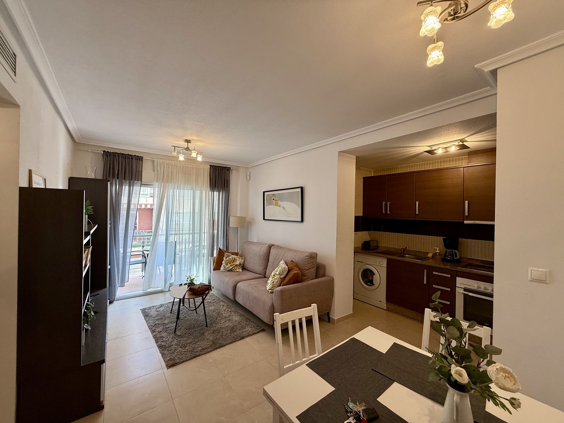 For sale - 2 Bedroom 1 Bathroom Apartment in Torrevieja - Costa Blanca  - Alicante