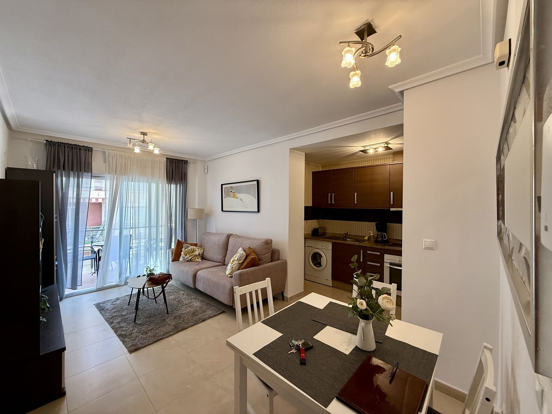 For sale - 2 Bedroom 1 Bathroom Apartment in Torrevieja - Costa Blanca  - Alicante
