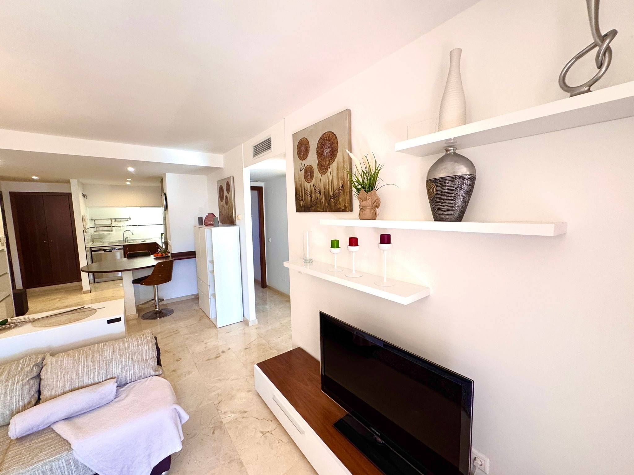 For sale - 2 Bedroom 1 Bathroom Apartment in Torrevieja - Punta Prima  - Alicante
