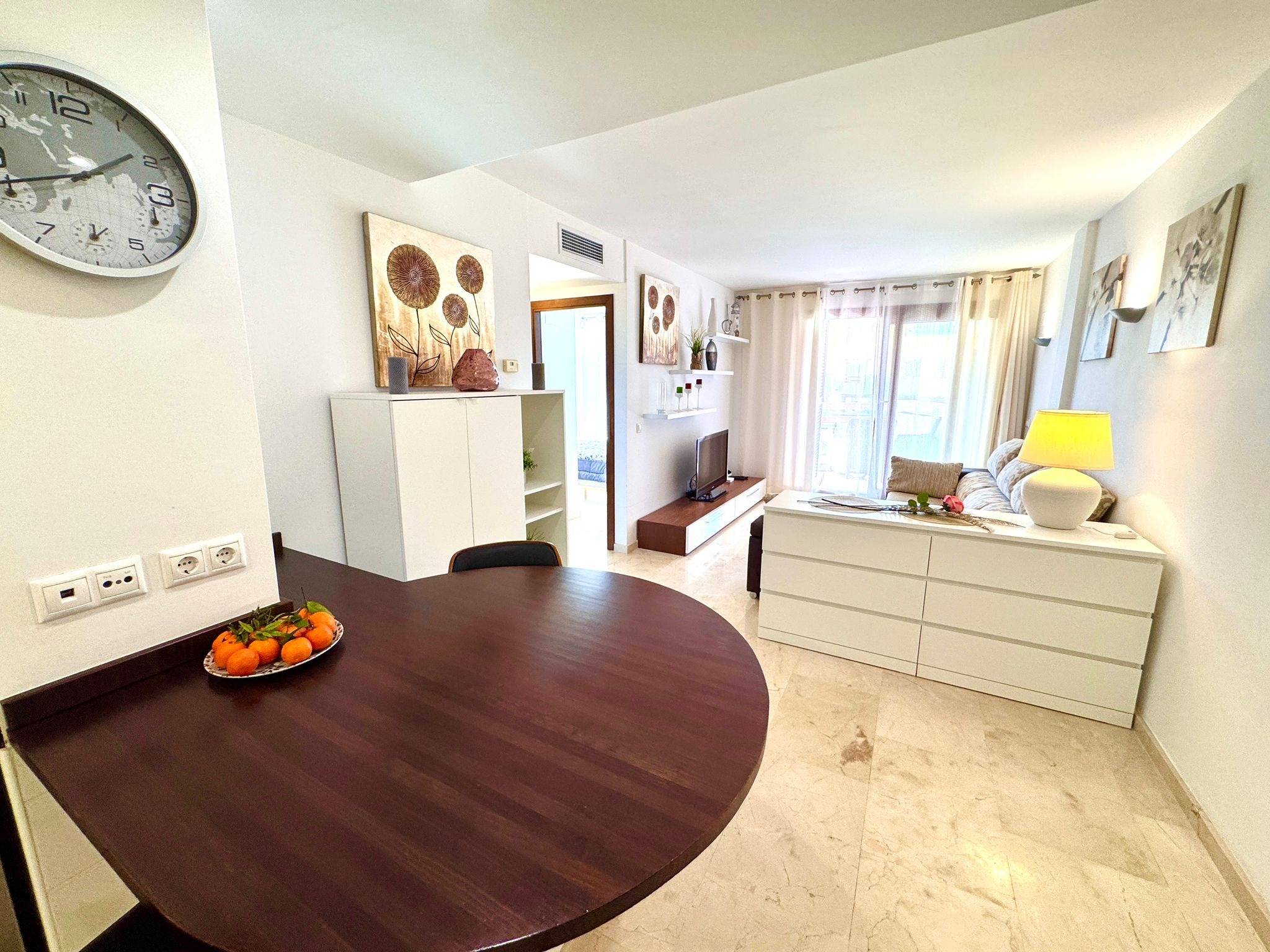 For sale - 2 Bedroom 1 Bathroom Apartment in Torrevieja - Punta Prima  - Alicante