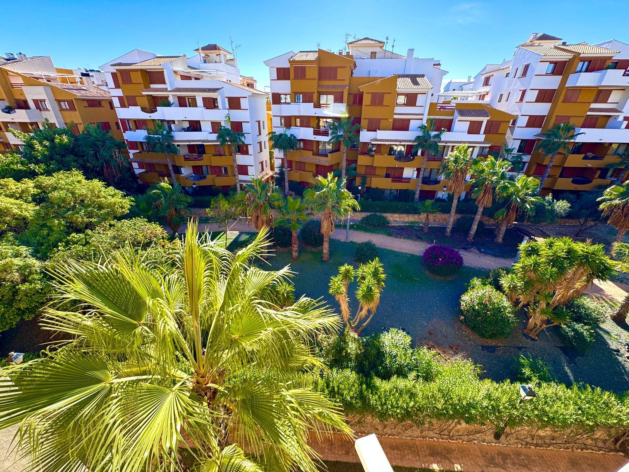 For sale - 2 Bedroom 1 Bathroom Apartment in Torrevieja - Punta Prima  - Alicante