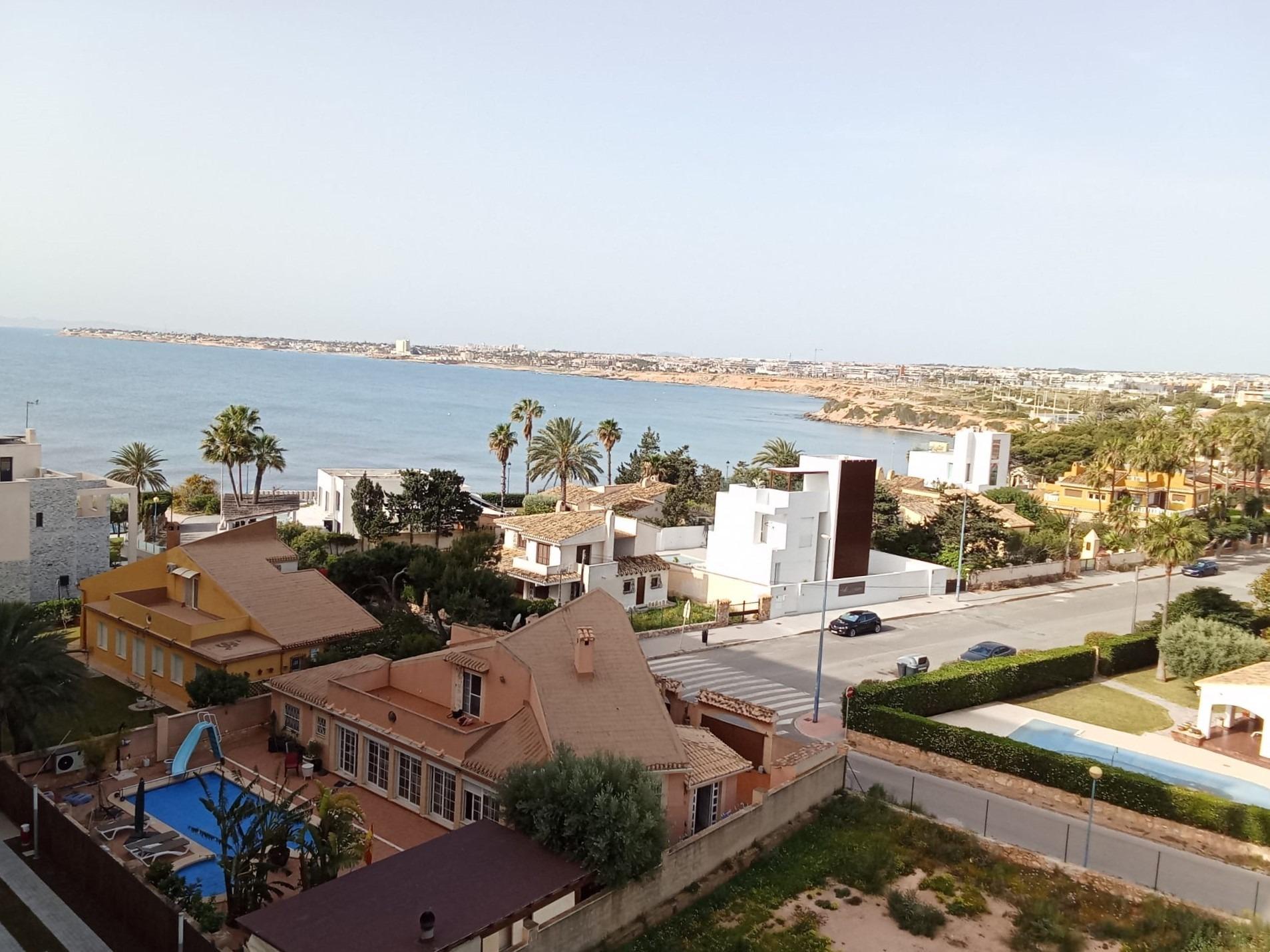 For sale - 2 Bedroom 2 Bathroom Apartment in Torrevieja - Punta Prima  - Alicante