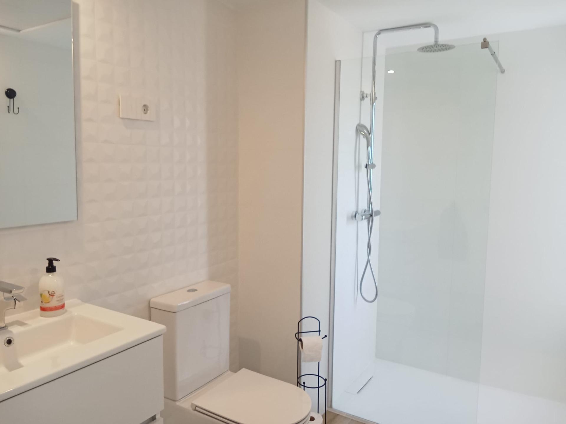 For sale - 2 Bedroom 2 Bathroom Apartment in Torrevieja - Punta Prima  - Alicante