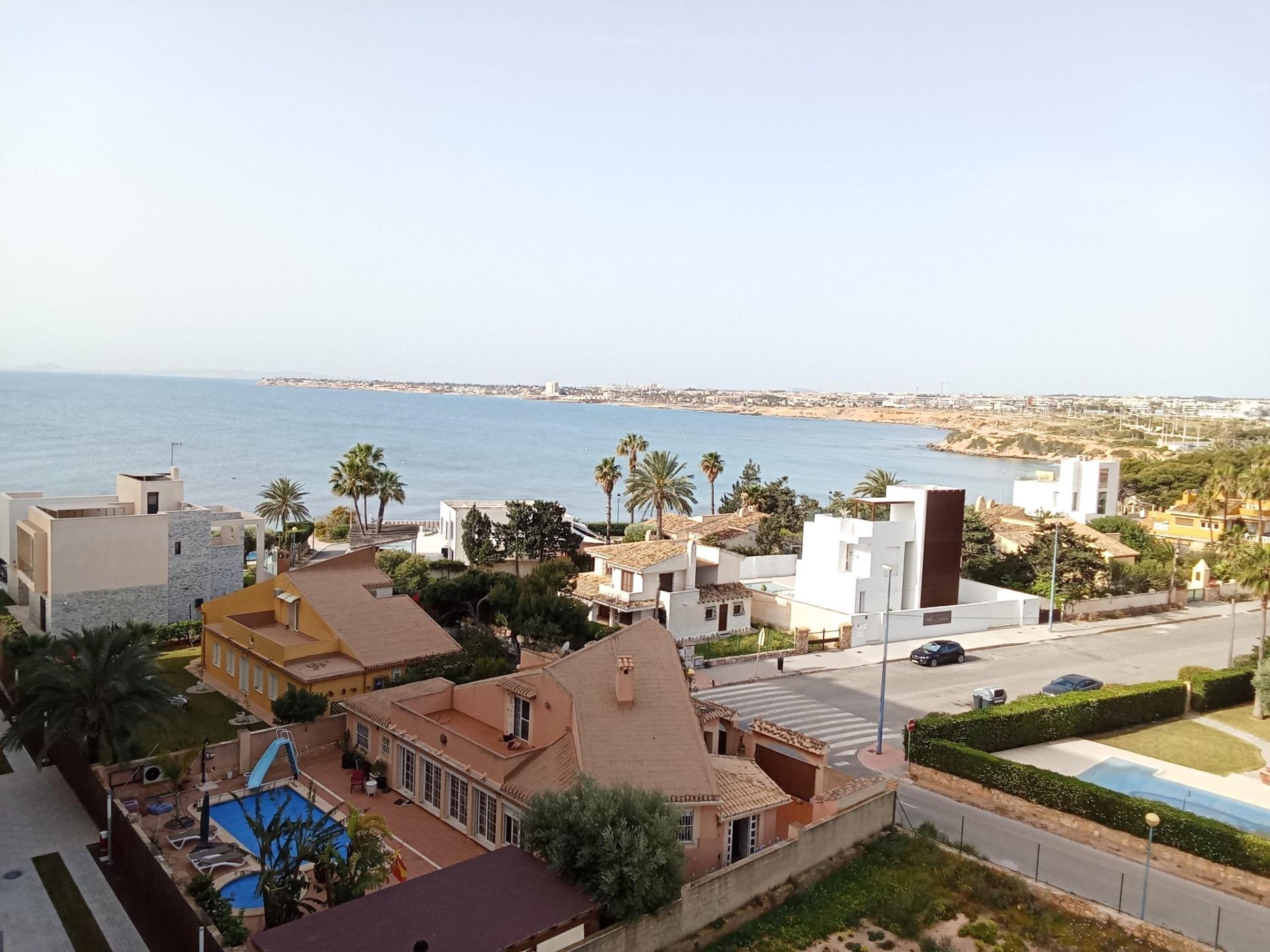 For sale - 2 Bedroom 2 Bathroom Apartment in Torrevieja - Punta Prima  - Alicante