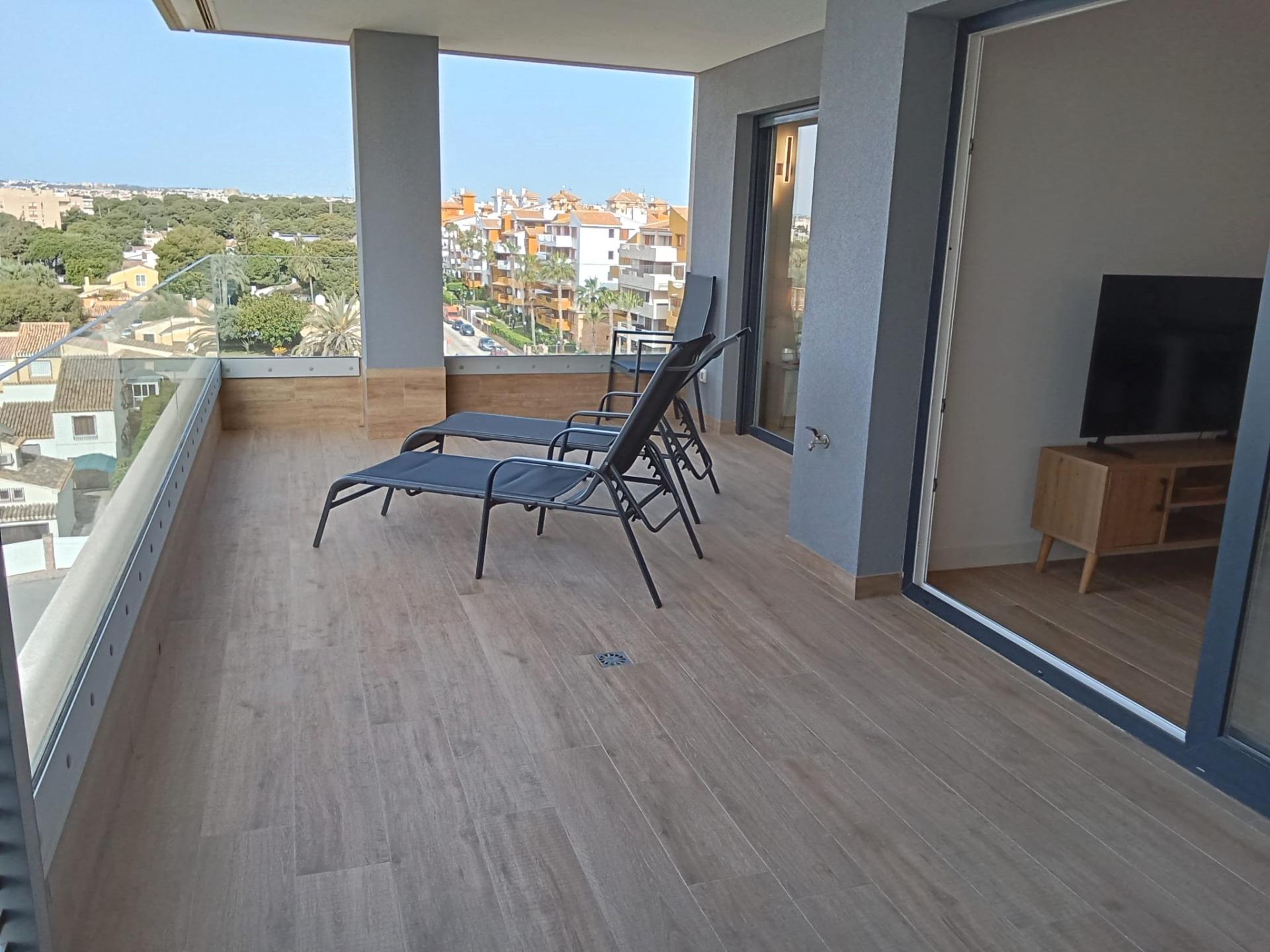 For sale - 2 Bedroom 2 Bathroom Apartment in Torrevieja - Punta Prima  - Alicante