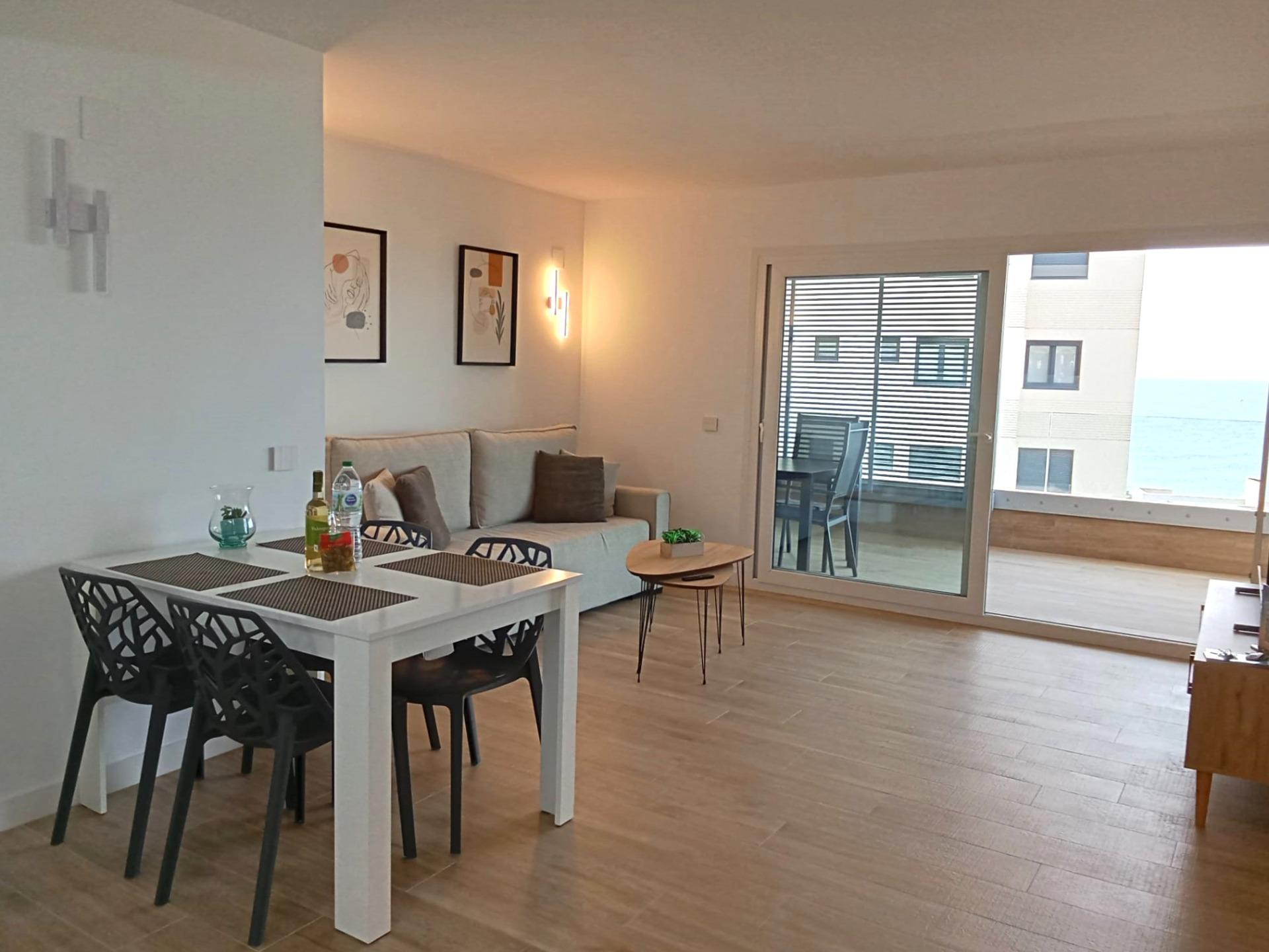 For sale - 2 Bedroom 2 Bathroom Apartment in Torrevieja - Punta Prima  - Alicante