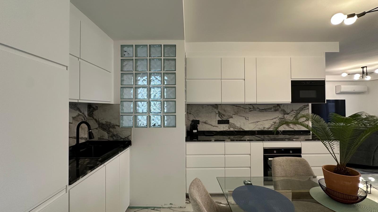 For sale - 3 Bedroom 1 Bathroom Apartment in Torrevieja - Playa Del Cura  - Alicante