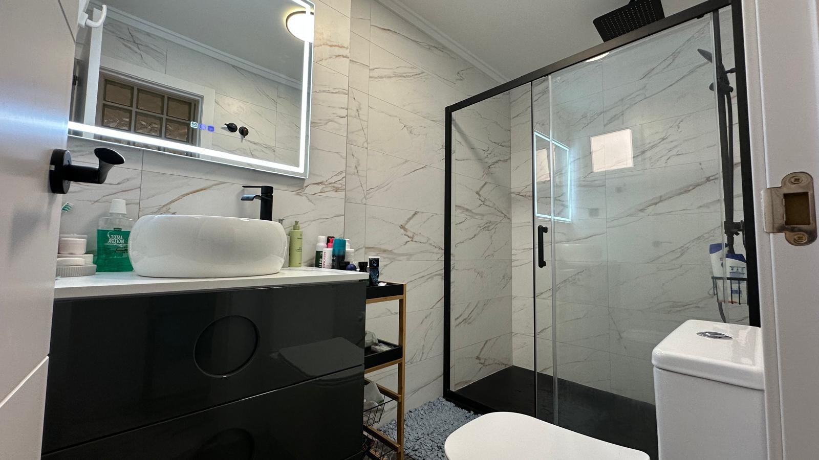 For sale - 3 Bedroom 1 Bathroom Apartment in Torrevieja - Playa Del Cura  - Alicante