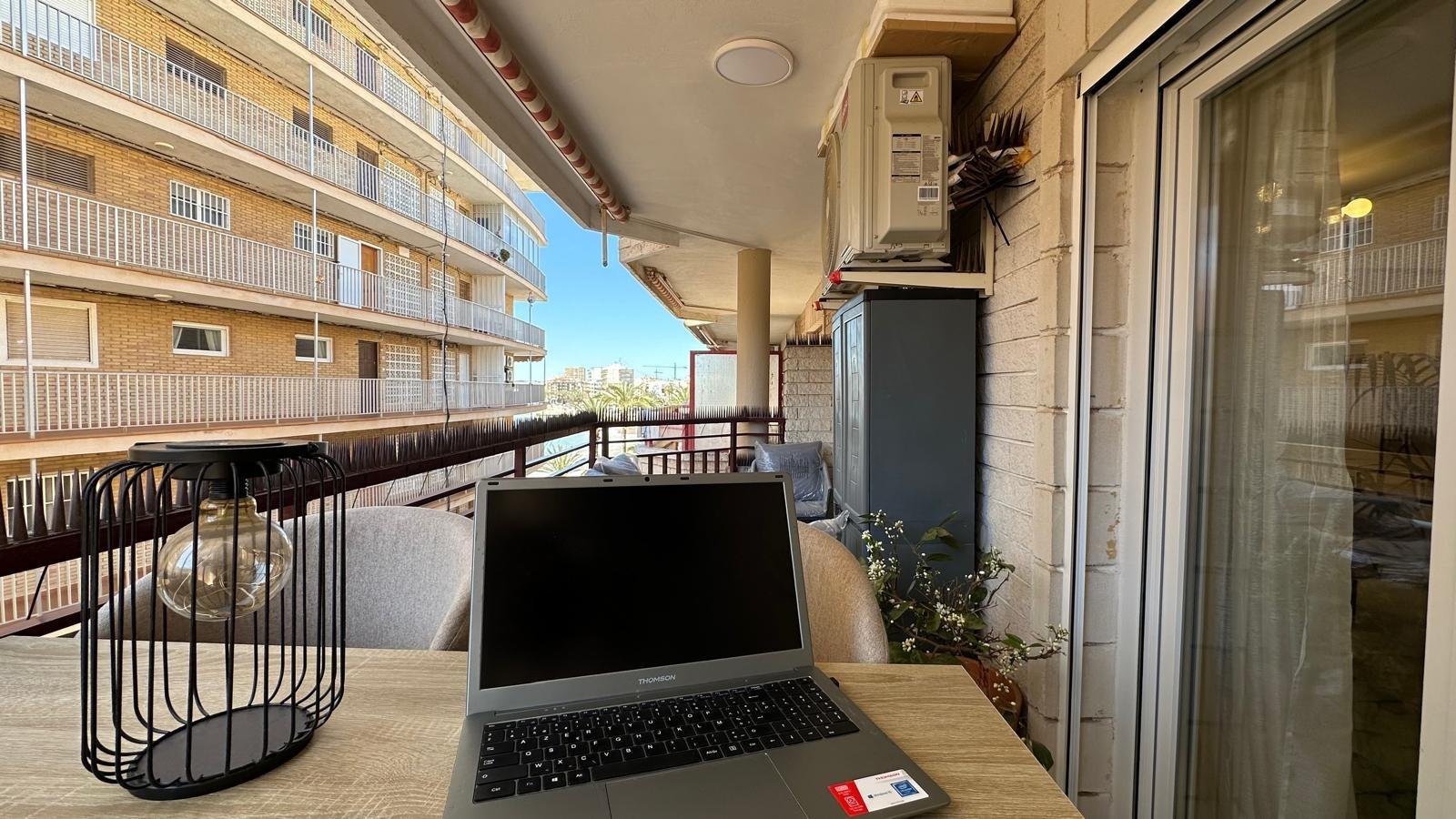 For sale - 3 Bedroom 1 Bathroom Apartment in Torrevieja - Playa Del Cura  - Alicante