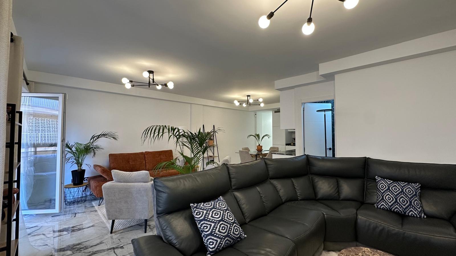 For sale - 3 Bedroom 1 Bathroom Apartment in Torrevieja - Playa Del Cura  - Alicante