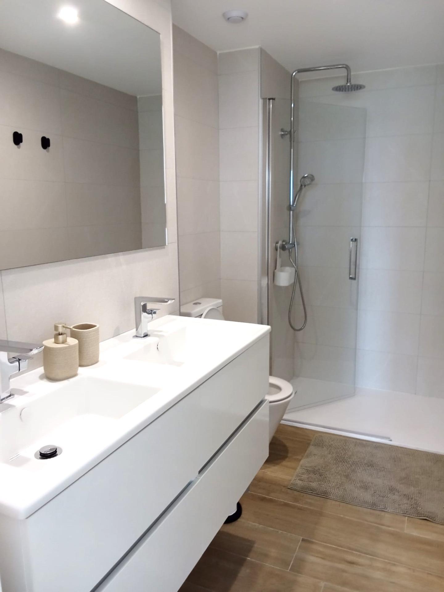 For sale - 2 Bedroom 2 Bathroom Apartment in Torrevieja - Punta Prima  - Alicante