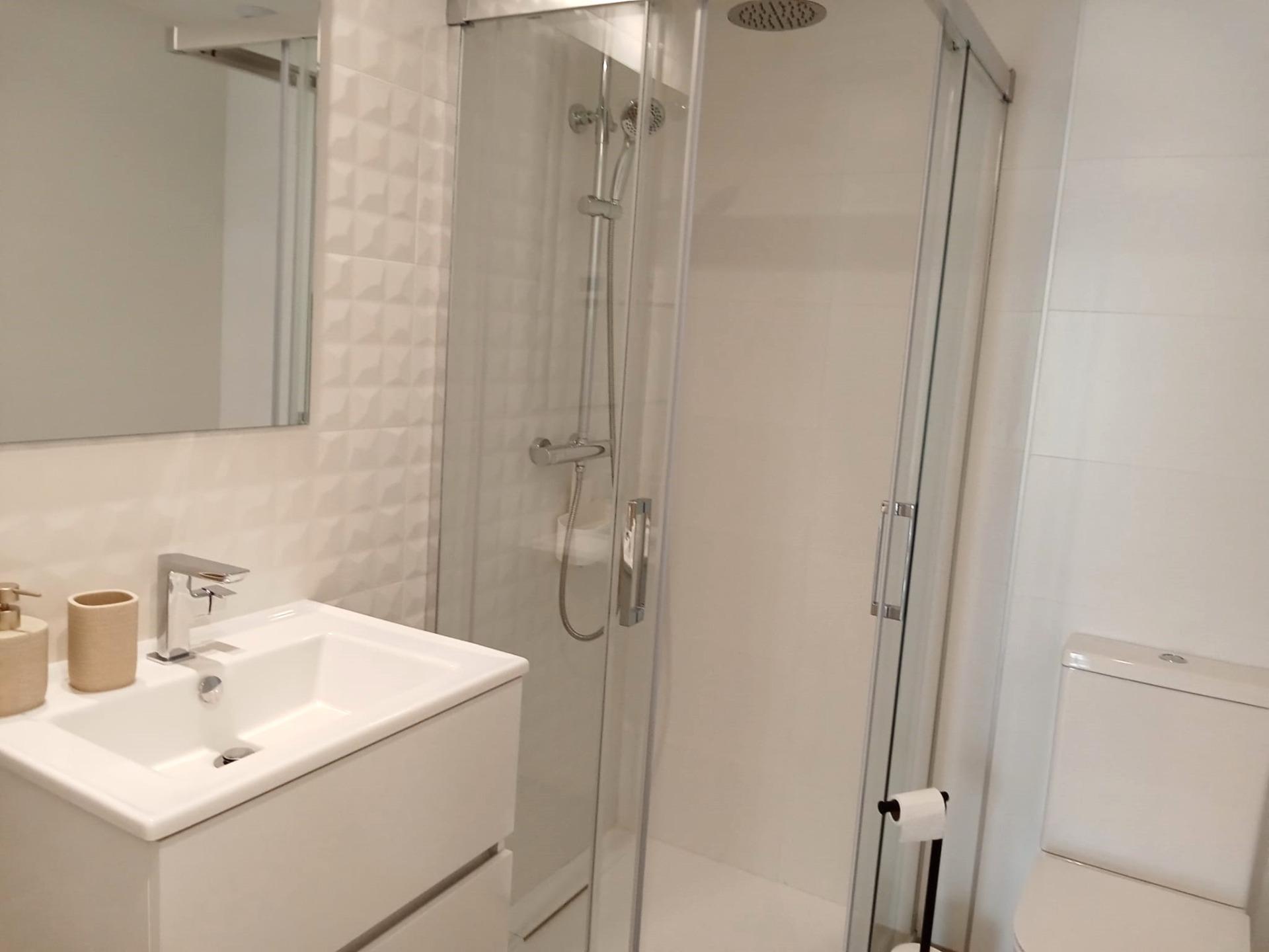 For sale - 2 Bedroom 2 Bathroom Apartment in Torrevieja - Punta Prima  - Alicante