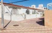 27-70-220-11-556/77233, 2 Bedroom 1 Bathroom Bungalow in Torrevieja