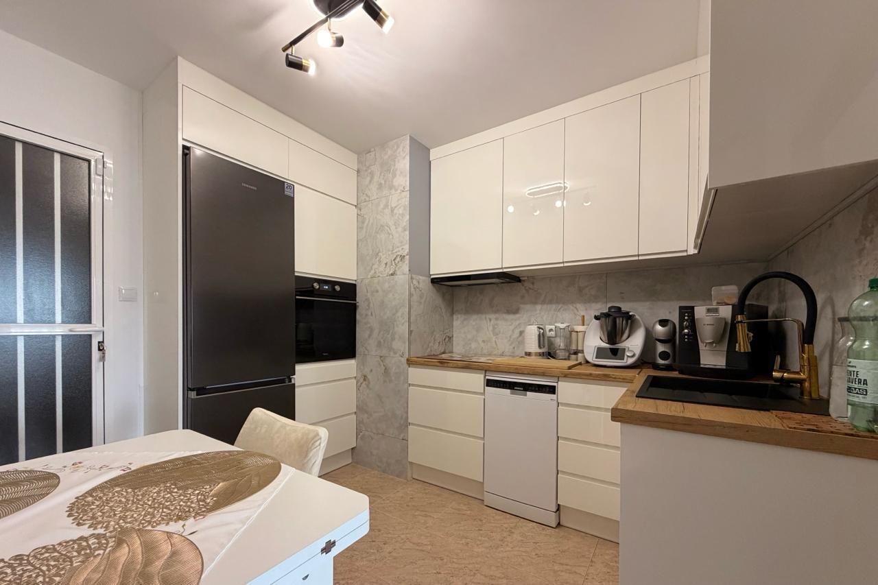 For sale - 2 Bedroom 1 Bathroom Apartment in Torrevieja - Nueva Torrevieja  - Alicante