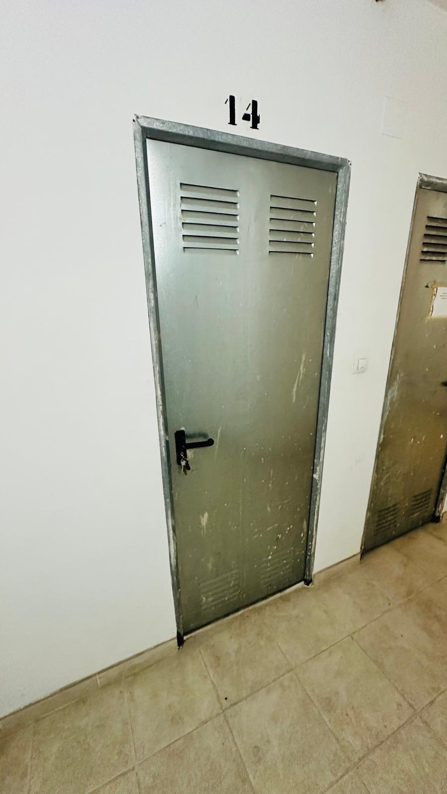 For sale - 3 Bedroom 1 Bathroom Apartment in Torrevieja - Torrevieja  - Alicante