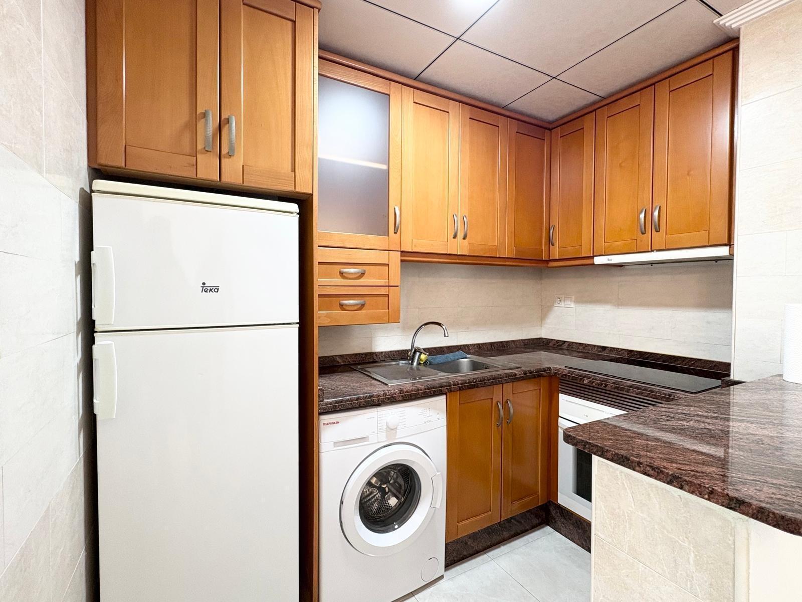 For sale - 3 Bedroom 1 Bathroom Apartment in Torrevieja - Torrevieja  - Alicante