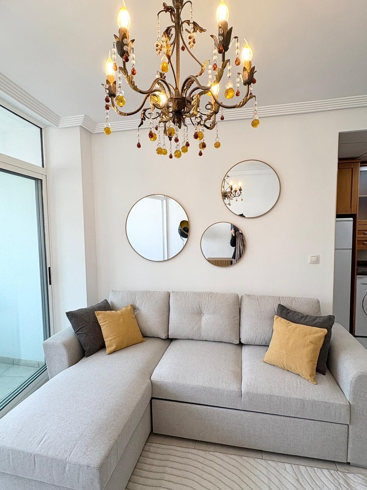 For sale - 3 Bedroom 1 Bathroom Apartment in Torrevieja - Torrevieja  - Alicante