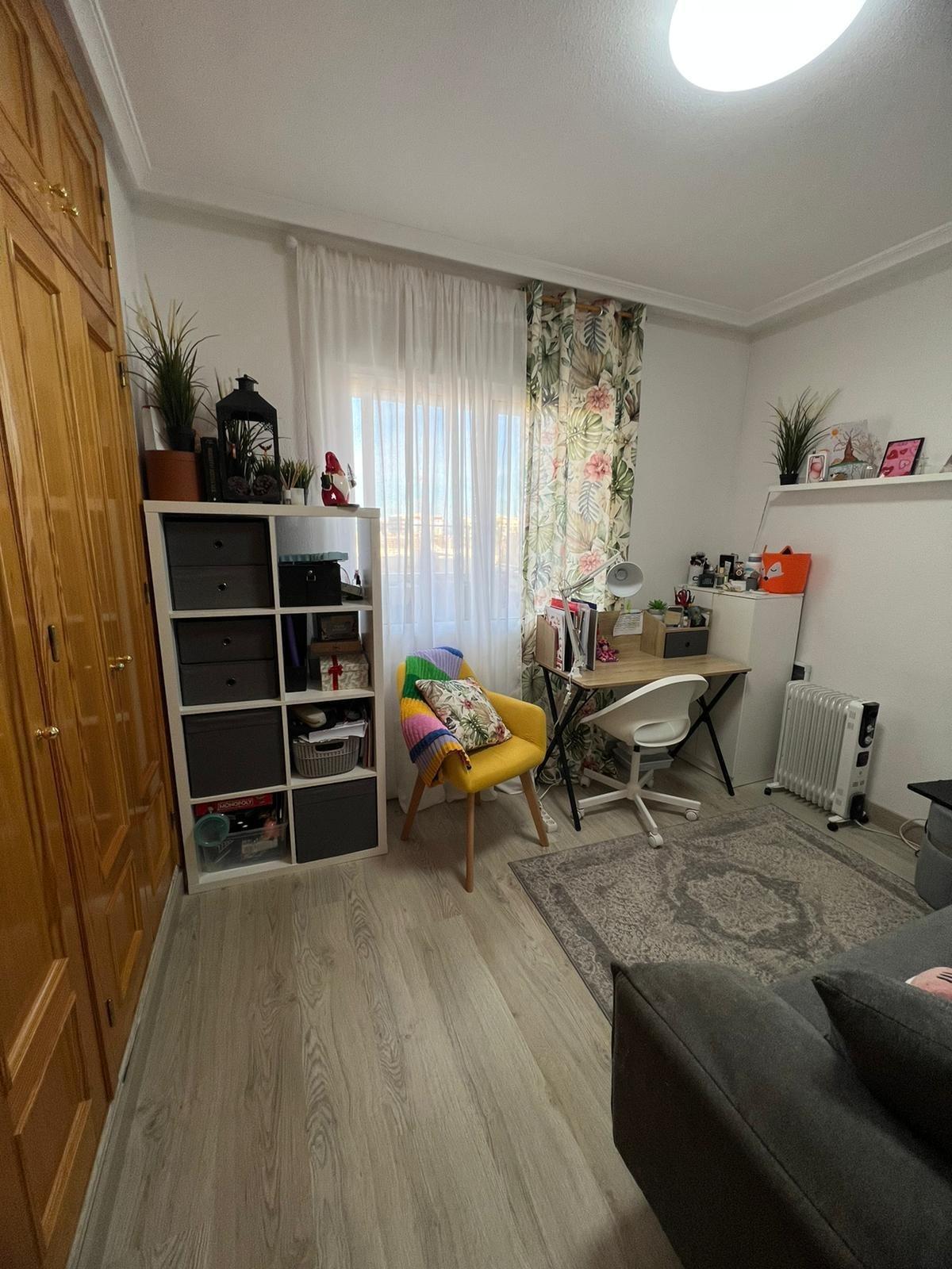 For sale - 2 Bedroom 1 Bathroom Apartment in Torrevieja - aguas nuevas  - Alicante