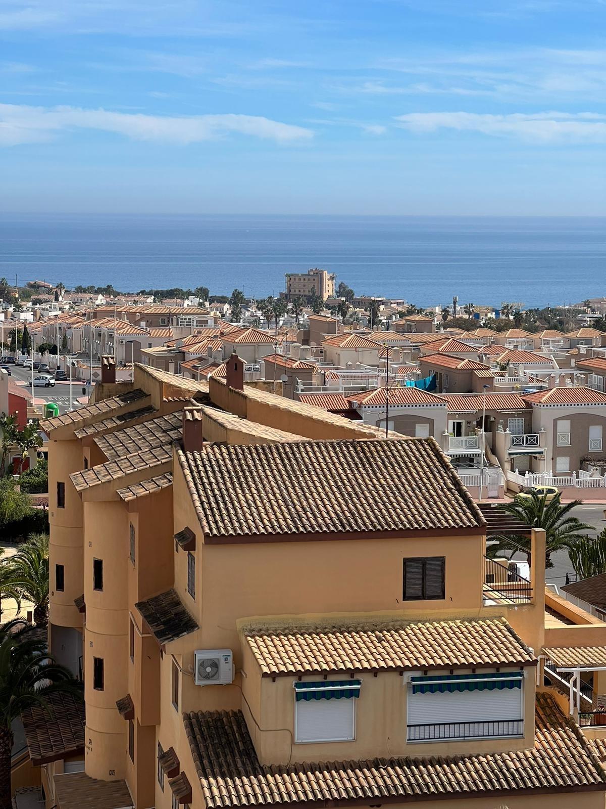 For sale - 2 Bedroom 1 Bathroom Apartment in Torrevieja - aguas nuevas  - Alicante