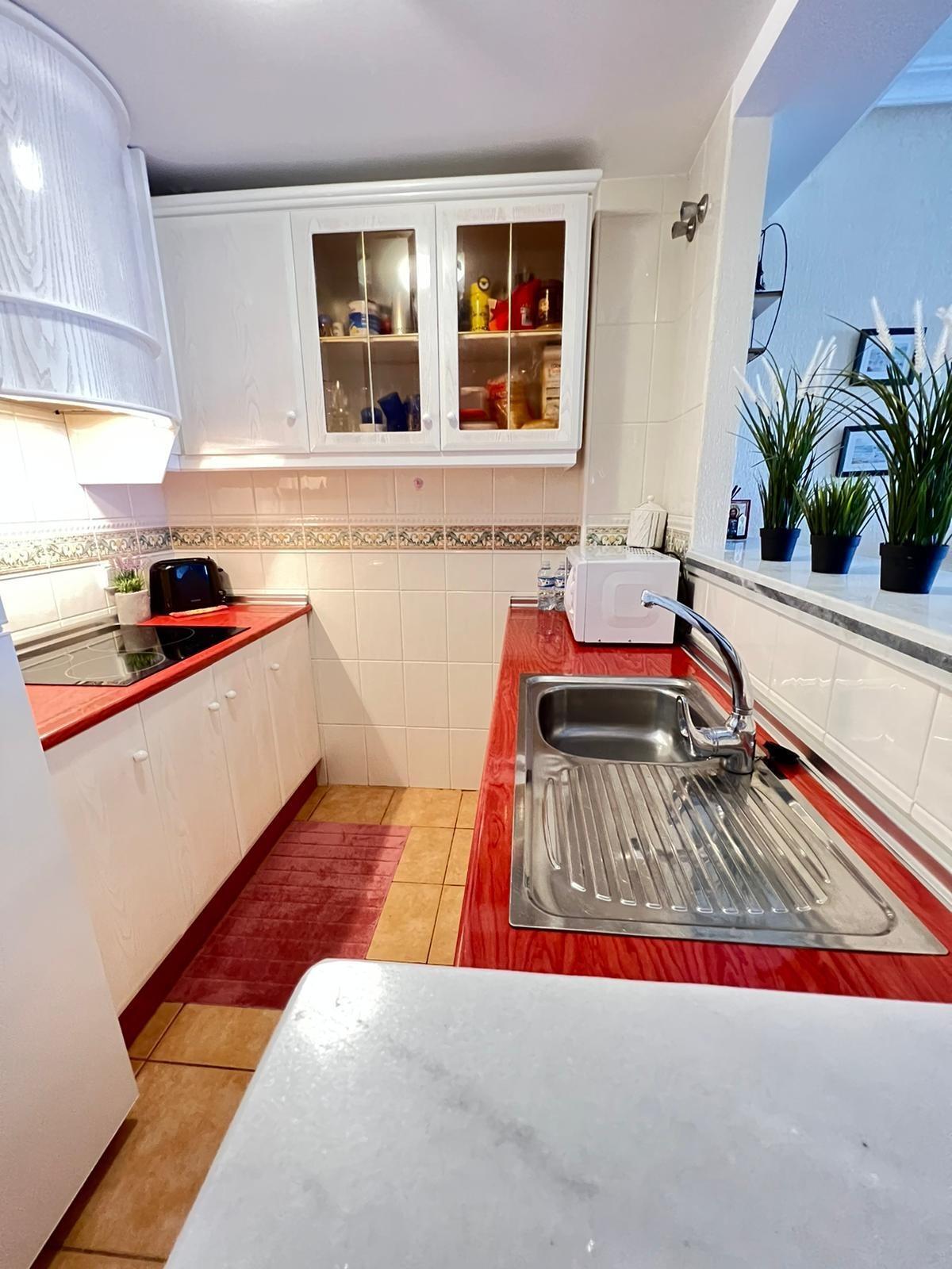 For sale - 2 Bedroom 1 Bathroom Apartment in Torrevieja - aguas nuevas  - Alicante