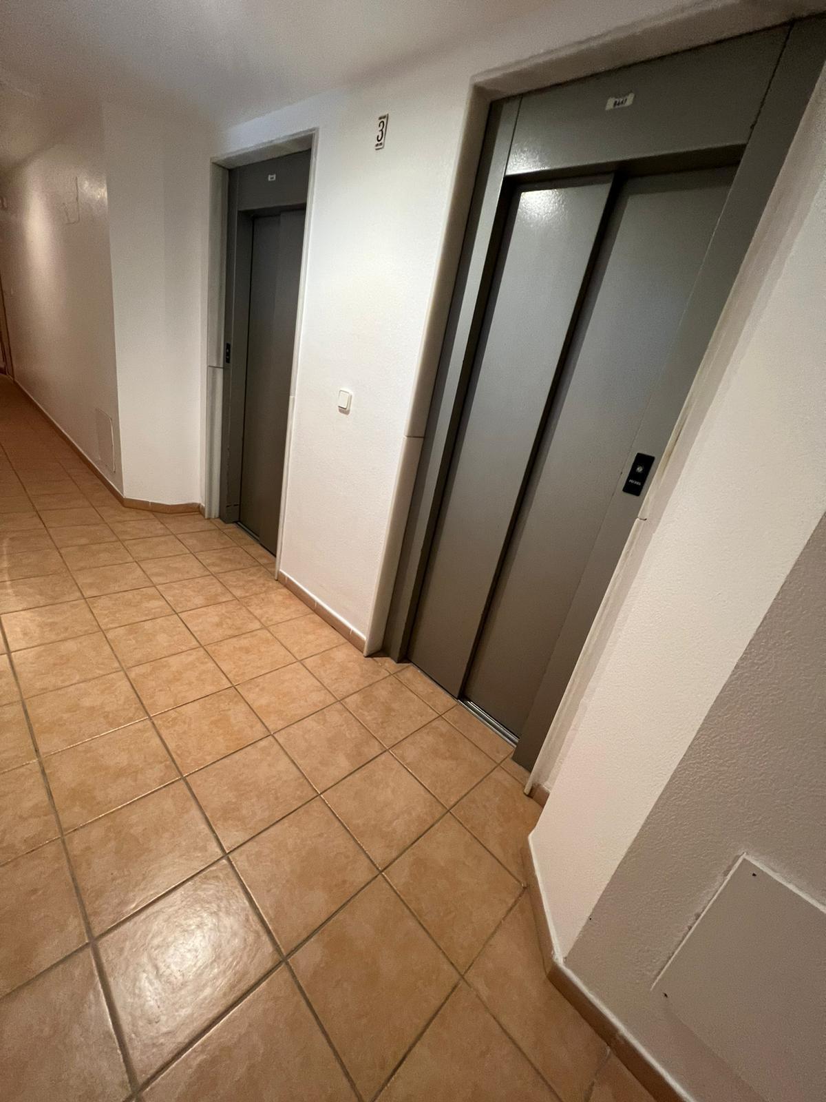 For sale - 2 Bedroom 1 Bathroom Apartment in Torrevieja - aguas nuevas  - Alicante