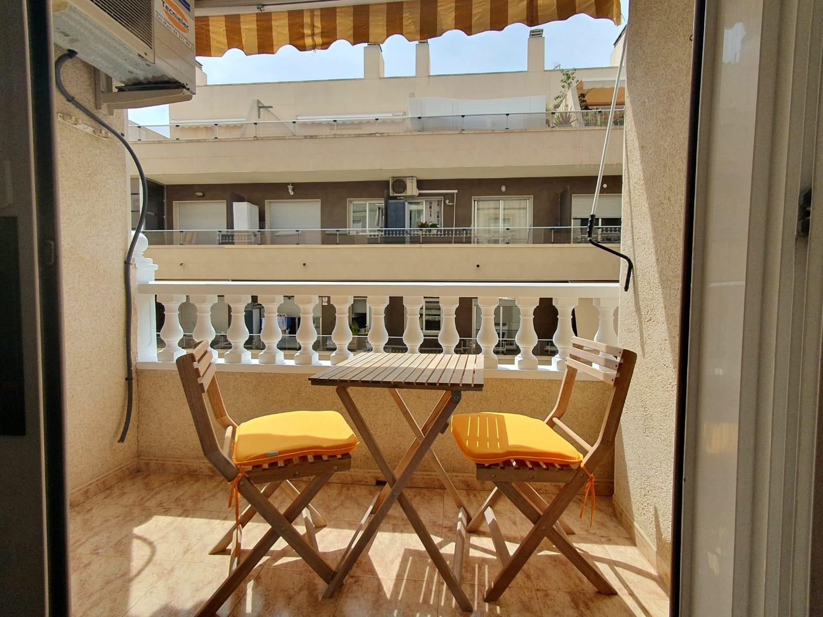 For sale - 2 Bedroom 1 Bathroom Apartment in Torrevieja - Estacion De Autobuses  - Alicante