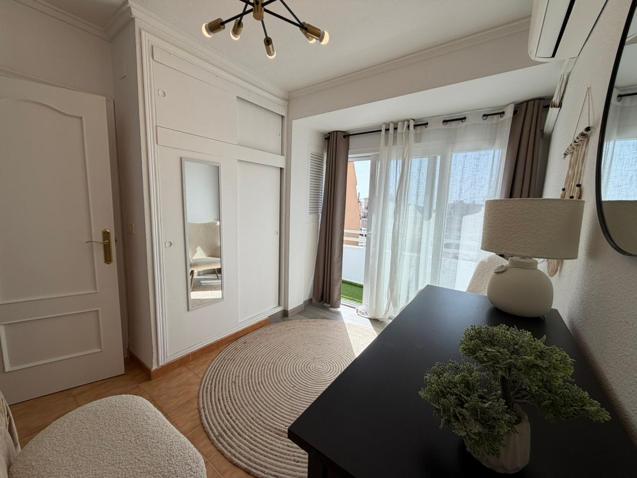 For sale - 3 Bedroom 2 Bathroom Town House in Torrevieja - Los Frutales  - Alicante