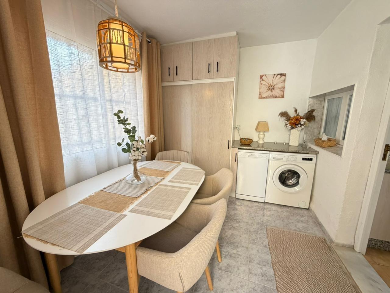 For sale - 3 Bedroom 2 Bathroom Town House in Torrevieja - Los Frutales  - Alicante