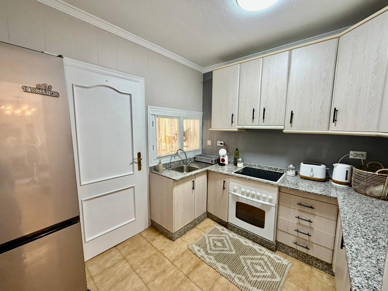 For sale - 3 Bedroom 2 Bathroom Town House in Torrevieja - Los Frutales  - Alicante