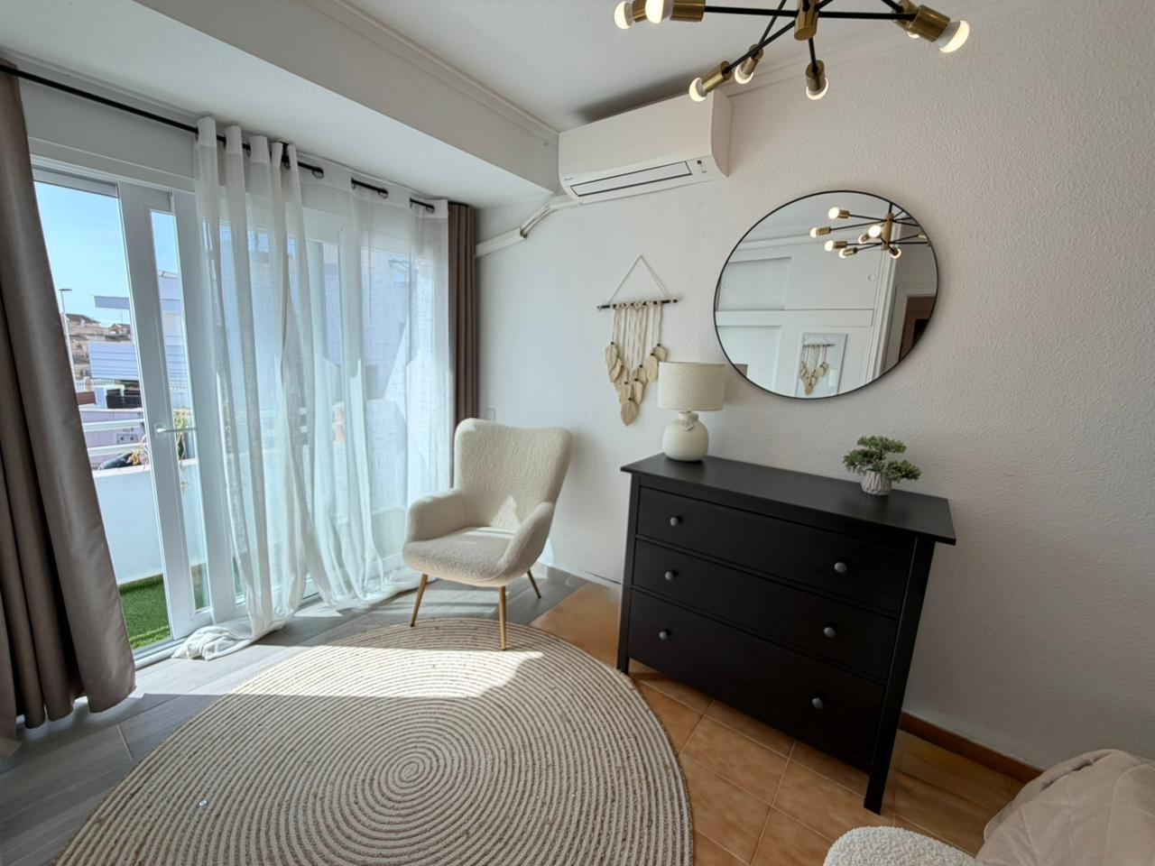 For sale - 3 Bedroom 2 Bathroom Town House in Torrevieja - Los Frutales  - Alicante