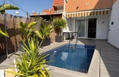 27-86-488-11-996/77241, 3 Bedroom 2 Bathroom Town House in Torrevieja