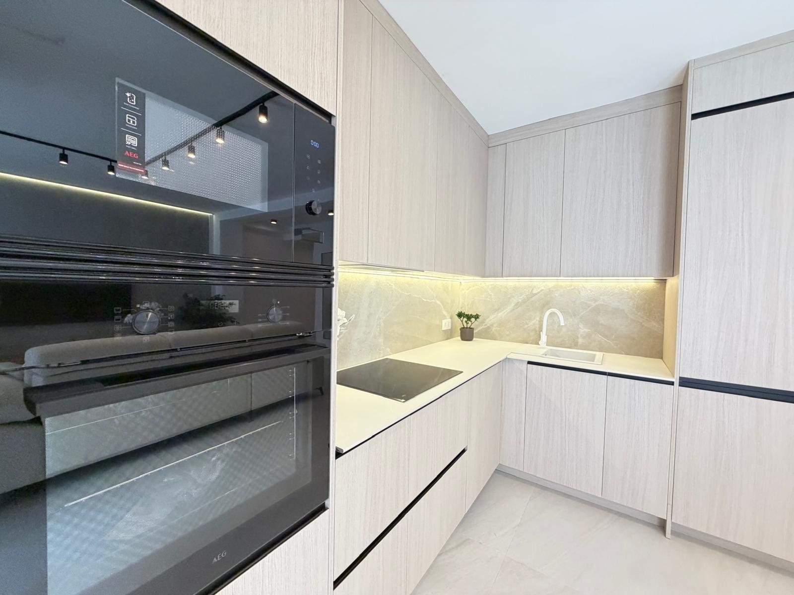 For sale - 4 Bedroom 2 Bathroom Apartment in Torrevieja - Playa Del Cura  - Alicante